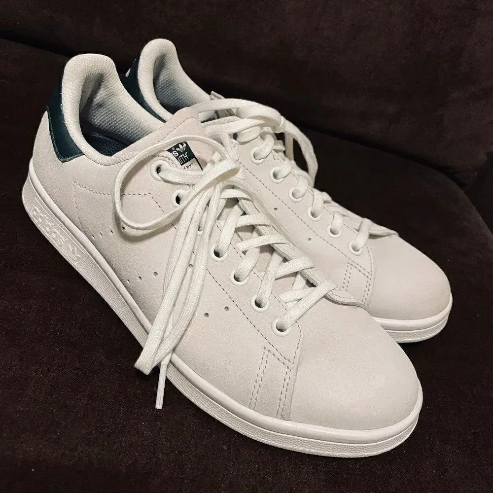 Mint Condition Adidas Stan Smith Light Bone Suede uppers with Forest Green Tab